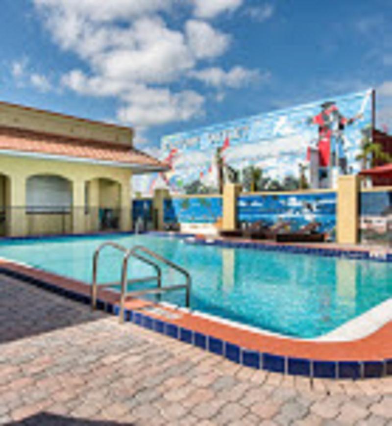 Clarion Inn & Suites Kissimmee-Lake Buena Vista South Екстер'єр фото