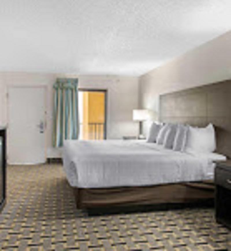 Clarion Inn & Suites Kissimmee-Lake Buena Vista South Екстер'єр фото